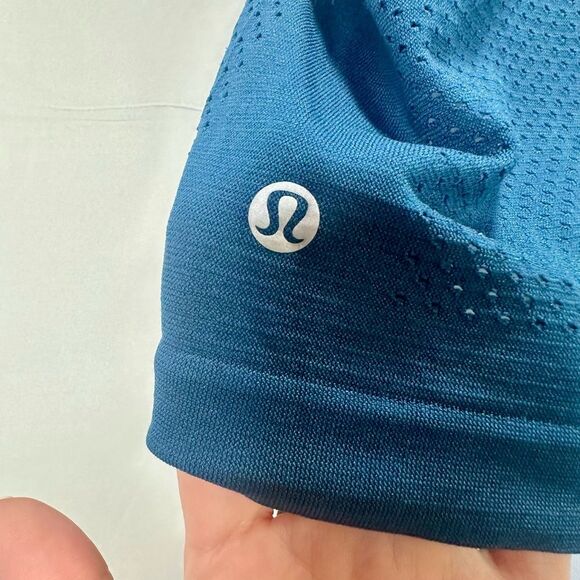 Lululemon Breeze By Short Sleeve Night Tide Blue Top No Size - Picture 11 of 12
